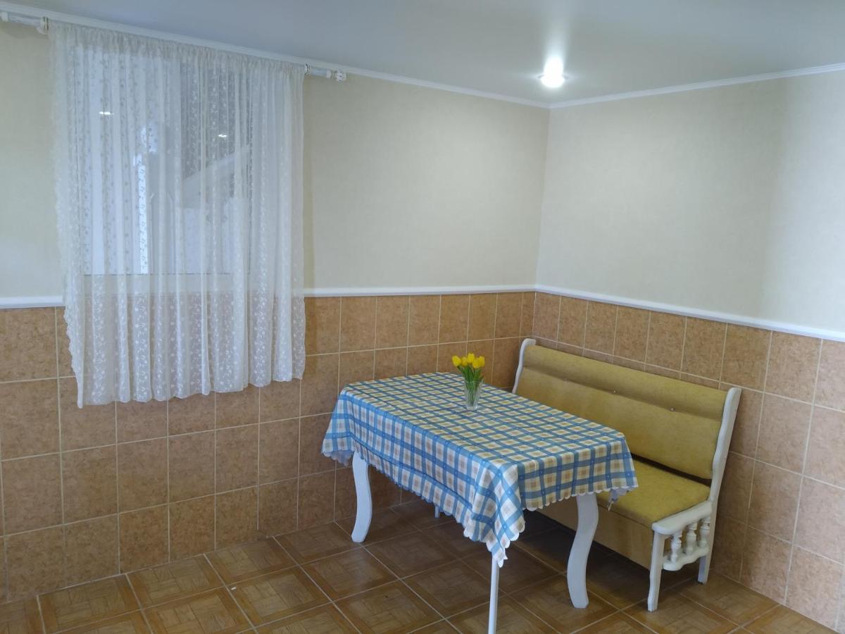 Guest House Liel Sukhumi Luaran gambar