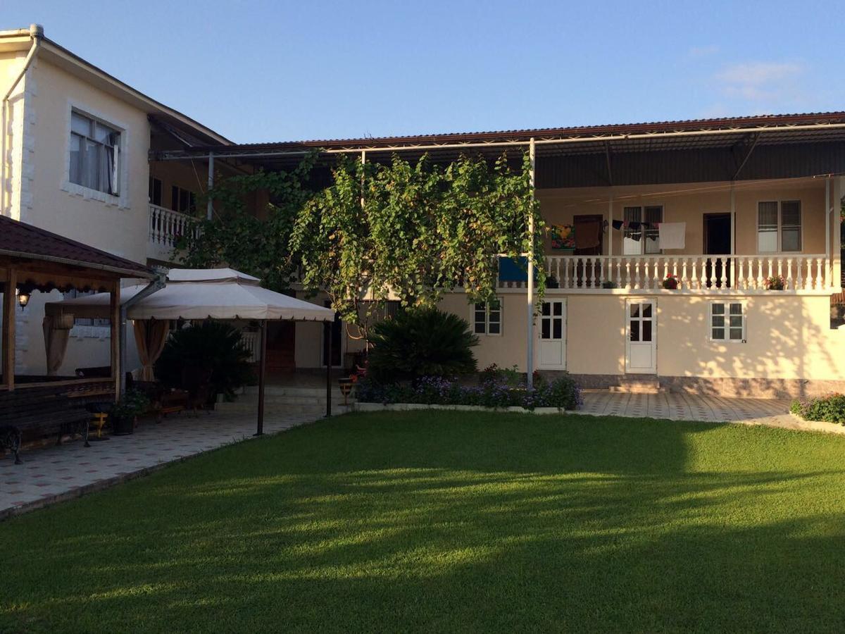 Guest House Liel Sukhumi Luaran gambar