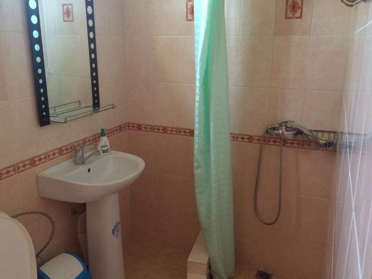 Guest House Liel Sukhumi Luaran gambar